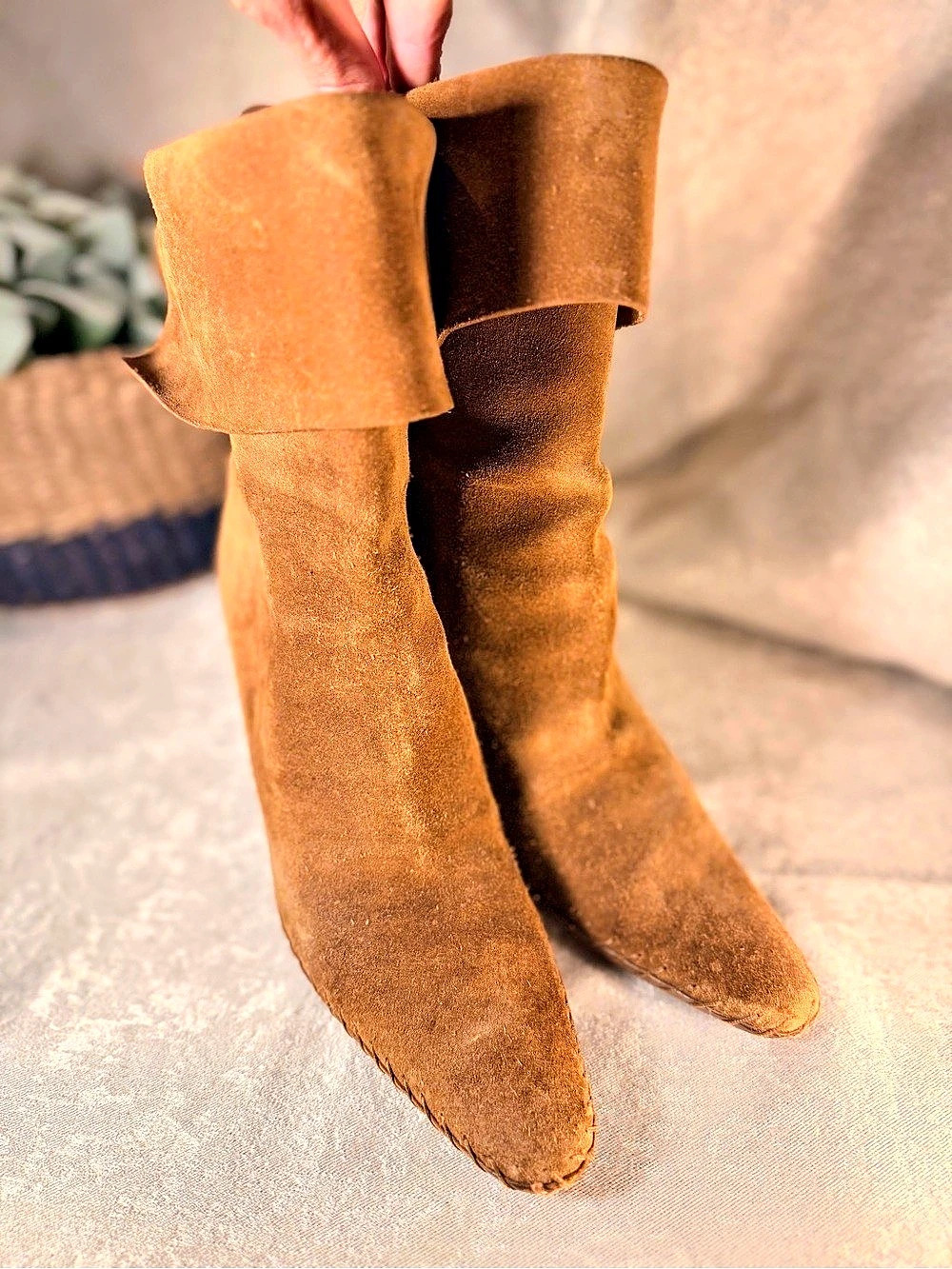 Gucci Pointed Toe Leather Heeled Boots US 6.5